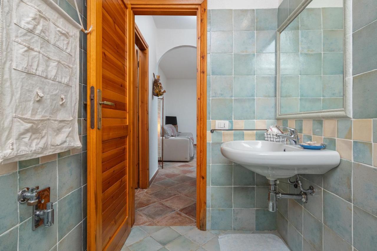 Holiday House Li Piri San Teodoro  Luaran gambar